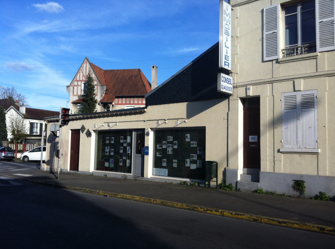 Location Immobilier Professionnel Local commercial Creil (60100)
